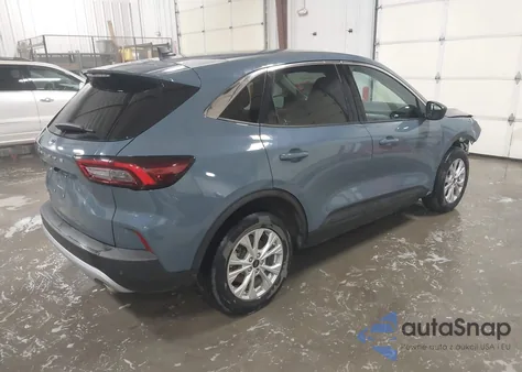 2023 Ford Escape Active z USA, uszkodzony, nr VIN 1FMCU0GN2PUB17130